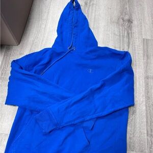 Champion Men's Blue Hoodie Sweater